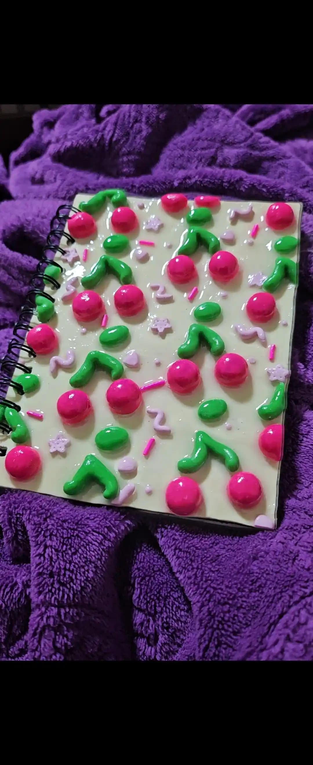 Polimer Kil ile Defter Kapağı Tasarımı: Teknikler, Pişirme ve Estetik Yaklaşımlar