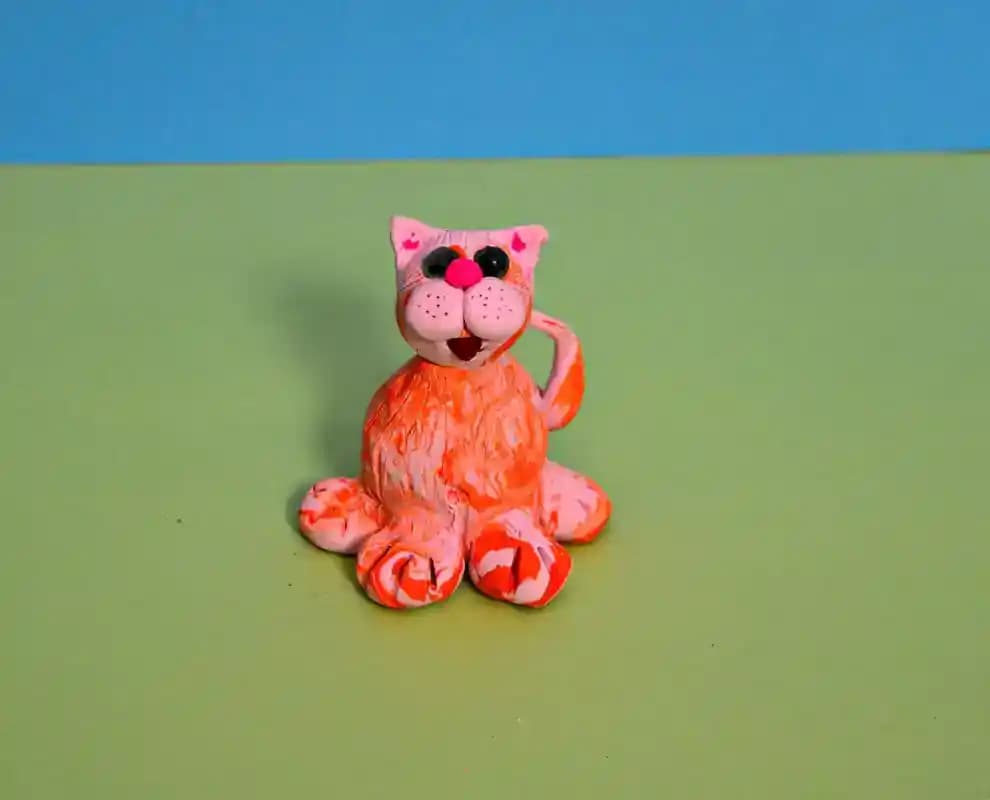 Polimer Kilden Kedi Temalı Açık Hava Kaplıcası Modelinde Buhar Efekti ve Teknikler