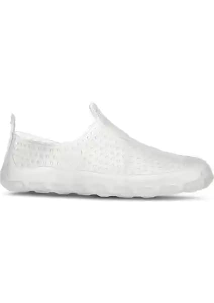 Deniz ve havuz aktiviteleri için şeffaf ayakkabı karşılaştırması ve en iyi seçim rehberi