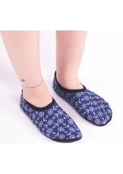 Savana Deniz Ayakkabısı ve Slipstop Black Kaydırmaz Deniz Ayakkabısı Karşılaştırması