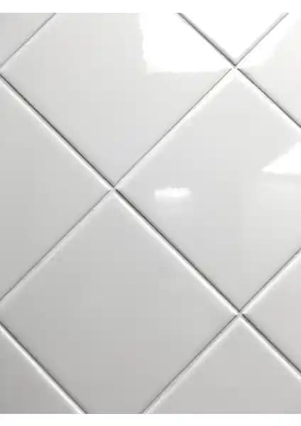 Armada Çini 20x20 Cm Seramik Karo Osmanlı ve Selçuklu Motifleriyle Dayanıklı Dekorasyon Çözümü