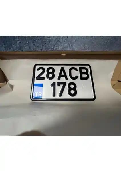 Beşiktaş Plaka Çerçevesi Harley-Davidson Uyumlu Şık Motosiklet Aksesuarı