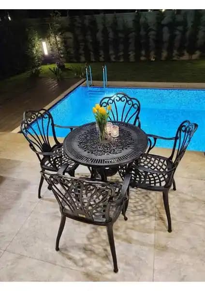 İç ve Dış Mekan Kullanımı İçin Estetik ve Dayanıklı Plastik Masa ve Sandalye Takımı