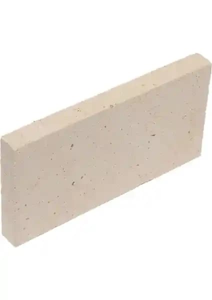 Kaçkar Ateş Tuğla: Yüksek Isıya Dayanıklı Çok Yönlü Mangal ve Fırın Tuğlası