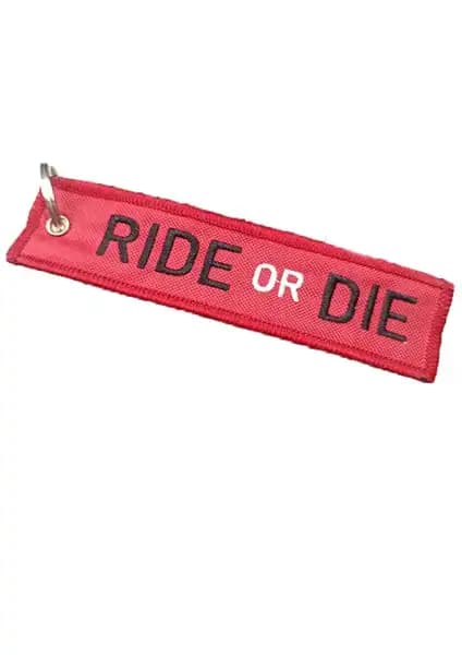 Yeles Ride Or Die Motorcu Kumaş Anahtarlık: Şıklık ve Güvenlik İçin Tasarlanmış Dayanıklı Aksesuar