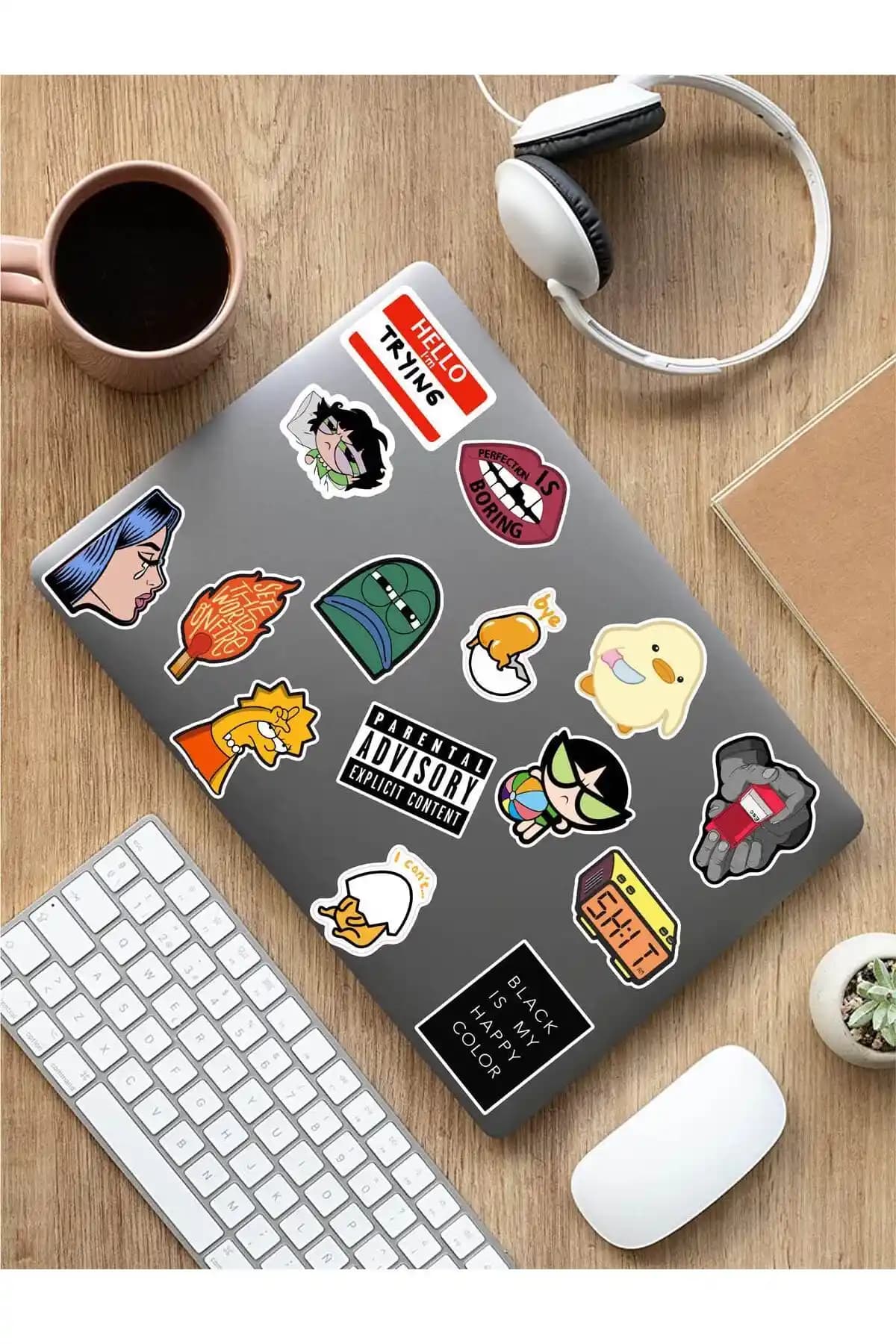 AR Sticker ve ENGINPRINT Sanat Temalı Laptop ve Tablet Sticker Karşılaştırması