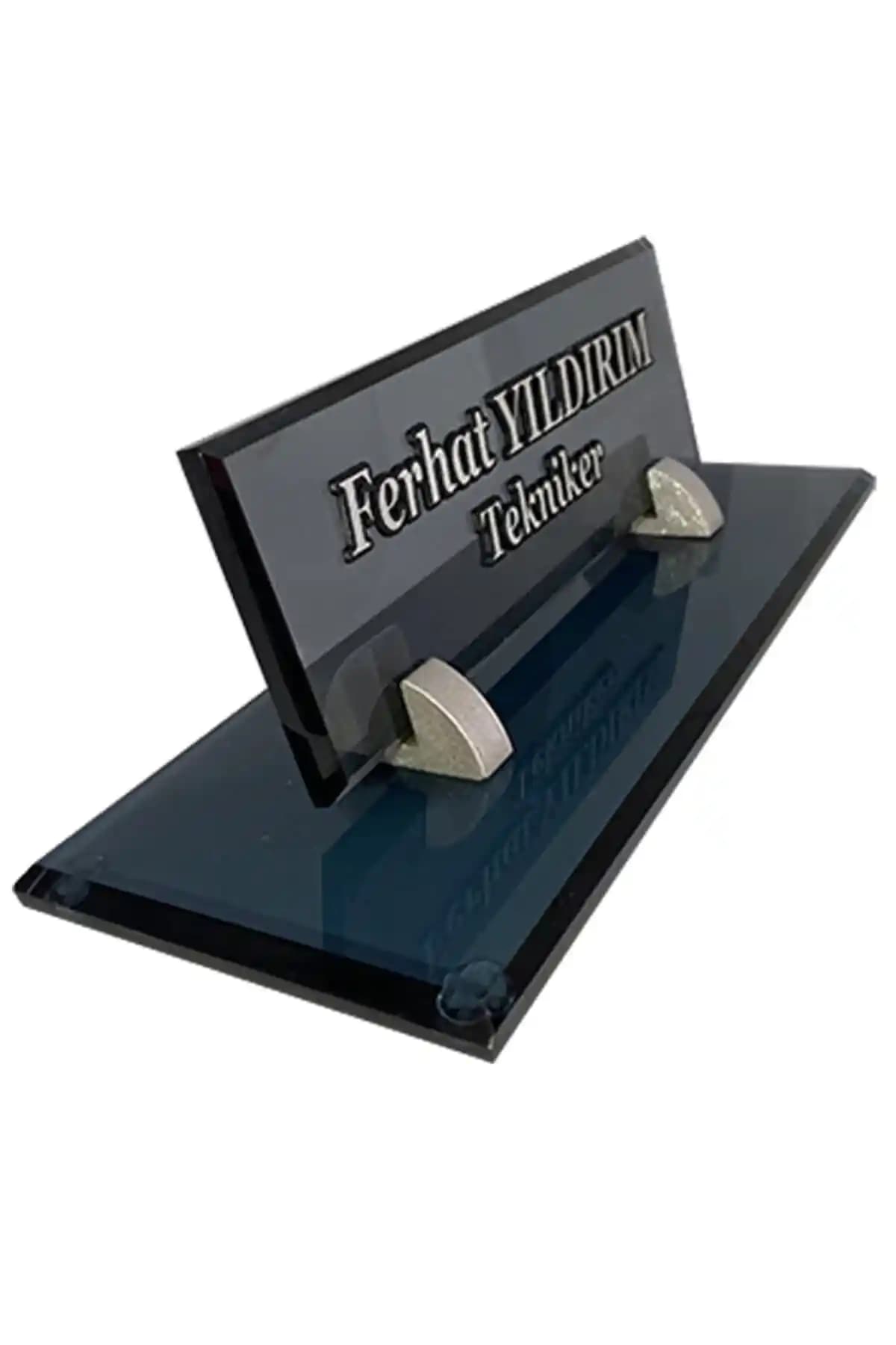 MERTKRİSTAL Masa İsimlikleri Karşılaştırması: Estetik ve İşlevsel Seçenekler