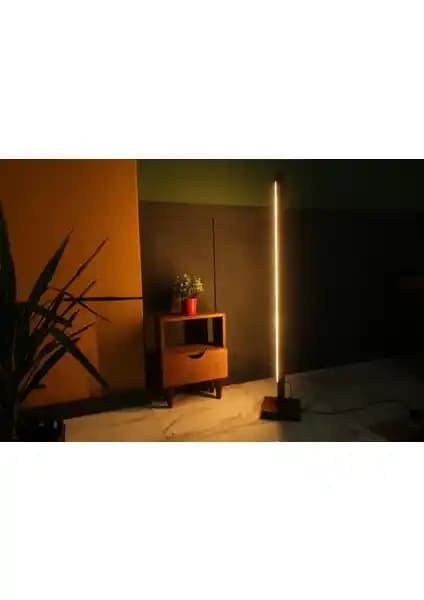 Ahşap Köşe Lambası ile Dekorasyonunuzu Geliştirin ve Mekânınıza Sıcaklık Katın