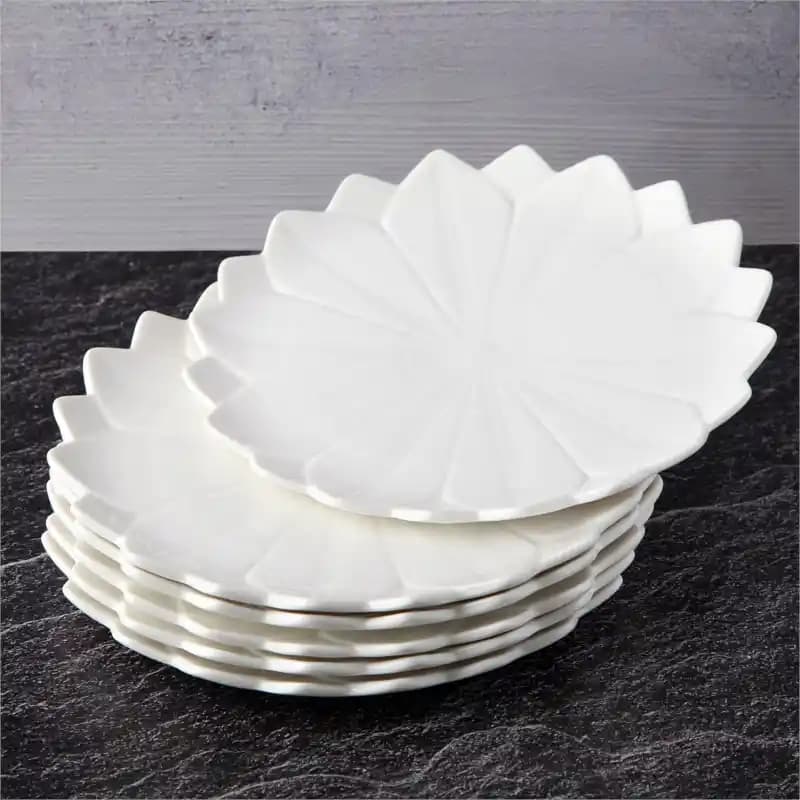 Altılı Pasta Tabağı Dekorasyonunda Estetik ve Fonksiyonelliğin Birleşimi