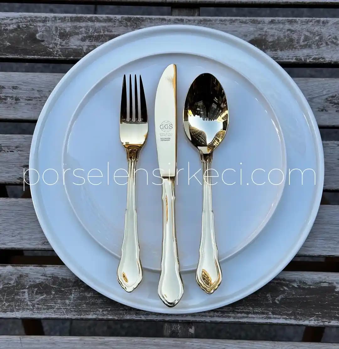 Altın Kaplama Çatal Kaşık Setleri: Şıklık ve Fonksiyonellik Bir Arada