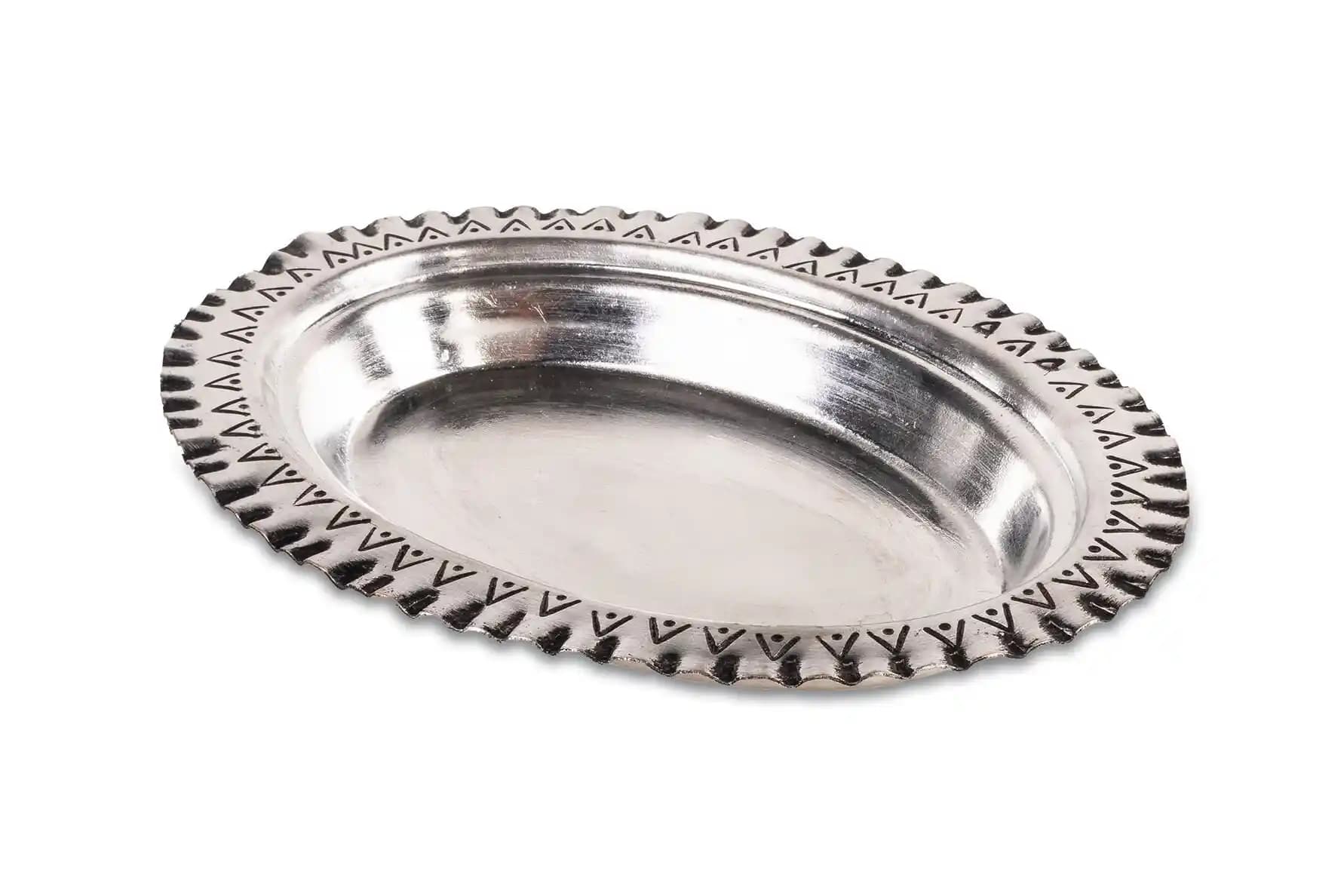 Bakır Meze Tabağı ile Dekorasyonda Zarafet ve Şıklık: Estetik ve Fonksiyonellik Öne Çıkar