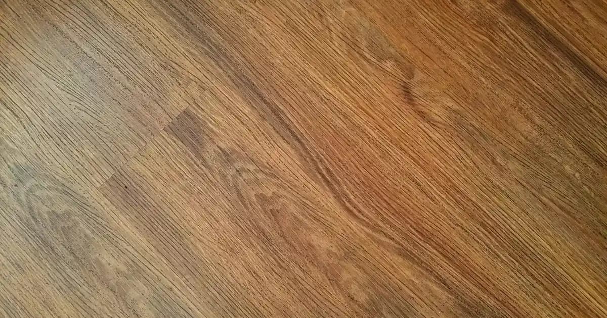 Banyo Dekorasyonunda Şıklık ve Fonksiyonellik İçin En Uygun Aplik Seçenekleri