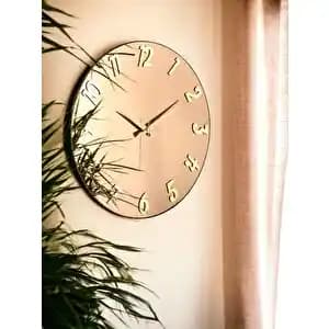 Bronz Duvar Saati Dekorasyonda Zarafetin ve İşlevselliğin Buluşması