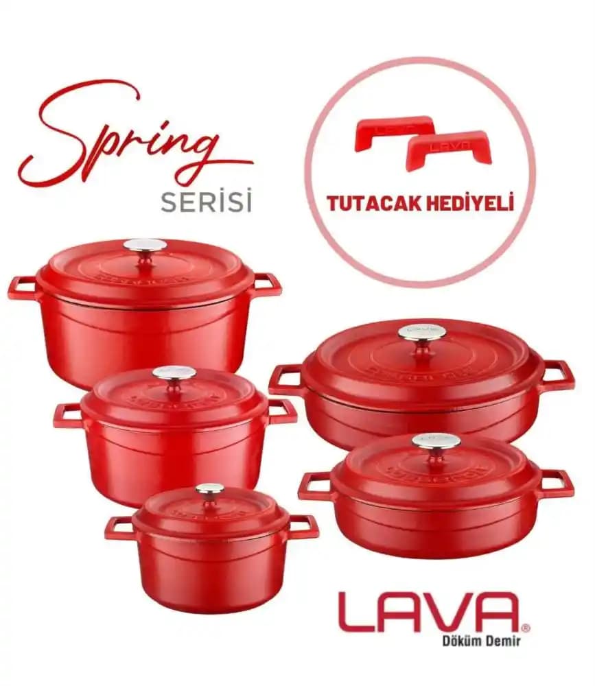 Demir Döküm Tencere Setleriyle Mutfak Dekorasyonunda Şıklık ve İşlevsellik