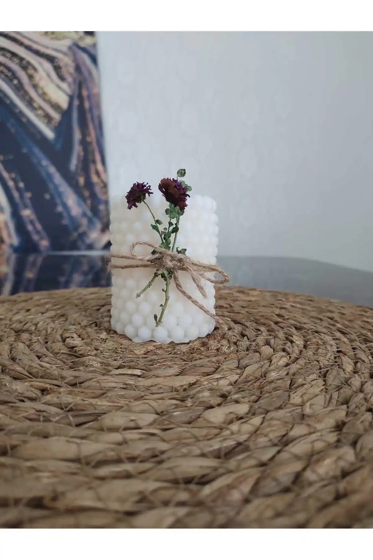 El Yapımı Mumlar ile Ev Dekorasyonunda Sıcak ve Kişisel Dokunuşlar Yaratma Rehberi