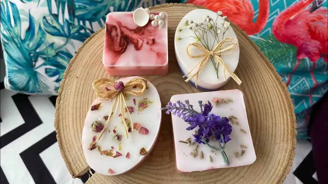 Evde Sabun Yapımı ve Dekoratif Kullanım İpuçları: Doğal Güzellik ve Dekorasyon