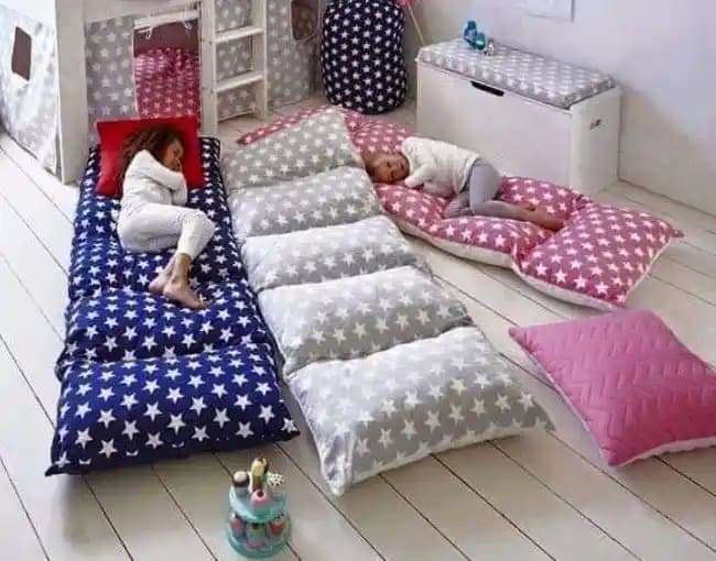 Evde Yer Minderi Yapımı: Dekoratif ve Ekonomik Kendin Yap Projesi