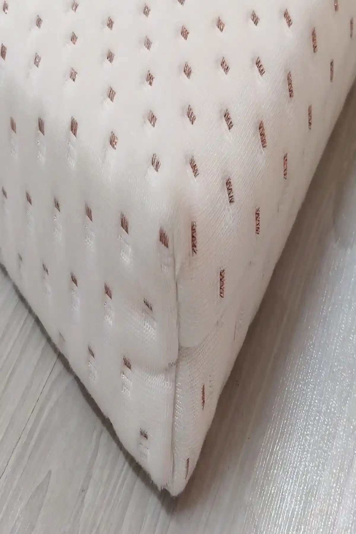 Fermuarlı Yatak Pedi: Hijyen, Estetik ve Kullanım Kolaylığı Sağlayan Çözüm