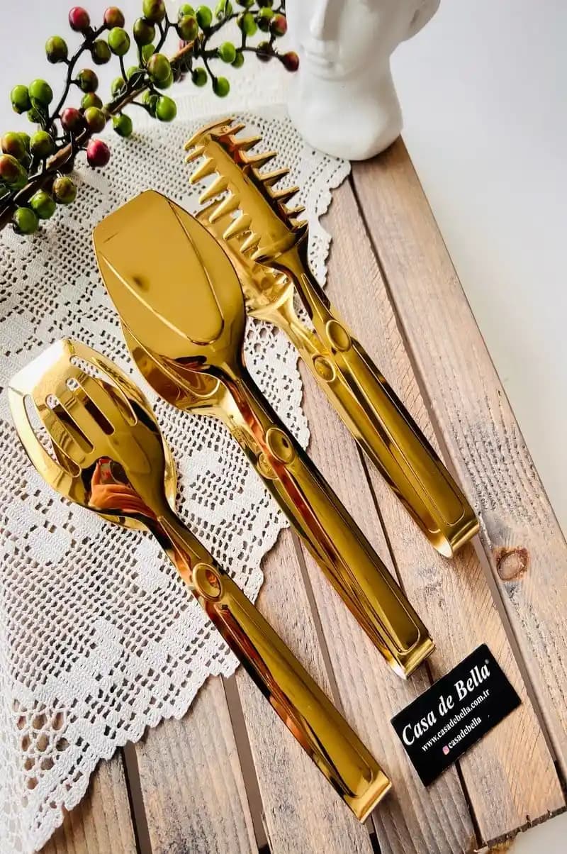 Gold Servis Maşa Setleri ile Mutfak ve Sofra Dekorasyonunda Şıklık ve Fonksiyonellik