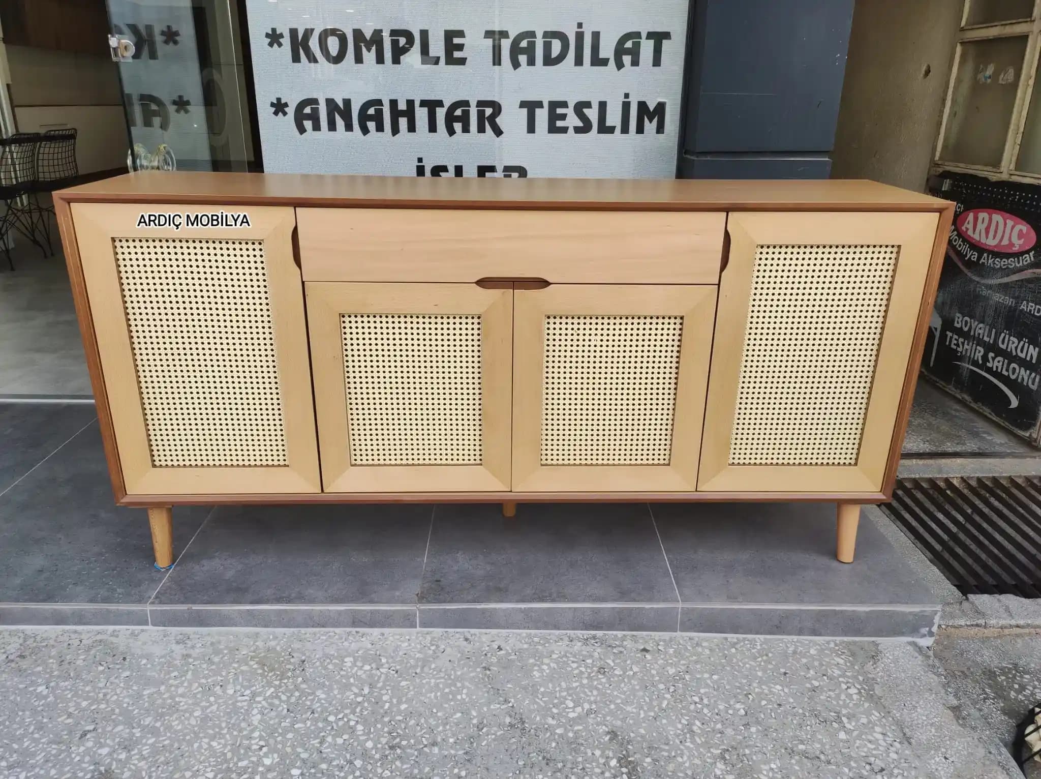 Hasır Konsol ile Doğal ve Şık Mekanlar Yaratmanın Yolları