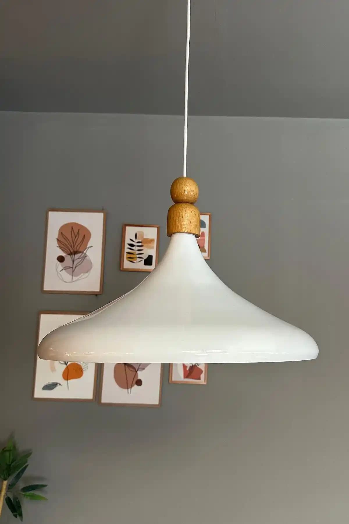 İç Mekanlar İçin Ahşap Boncuk Avize ile Doğal ve Şık Dekorasyon Çözümleri