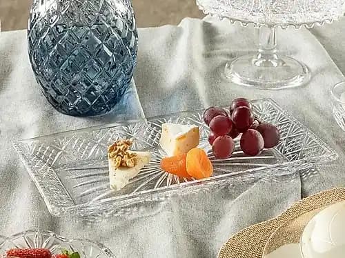 İngiliz Evlerinde Cam Tabak Kullanımı ve Dekorasyon İpuçları