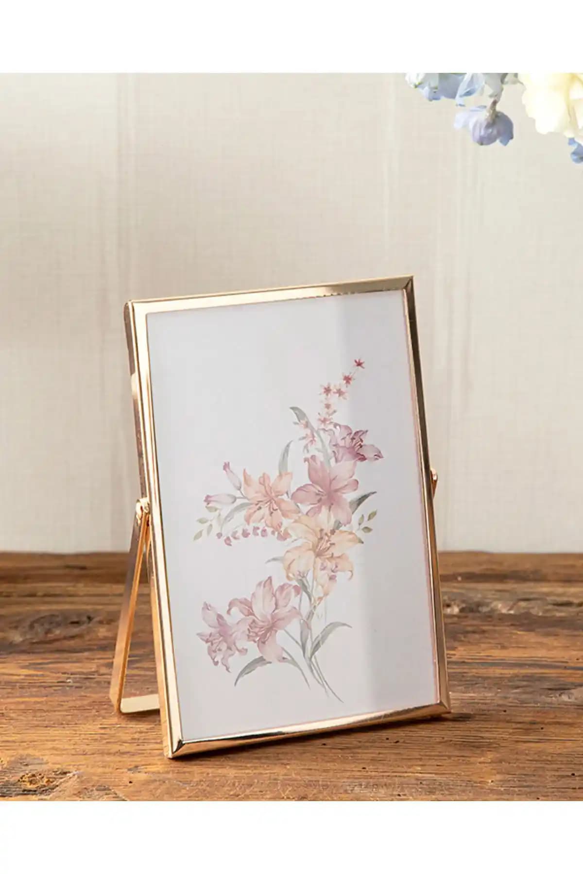 İngiliz Home Fotoğraf Çerçevesi ile Ev Dekorasyonunuza Şıklık Katın