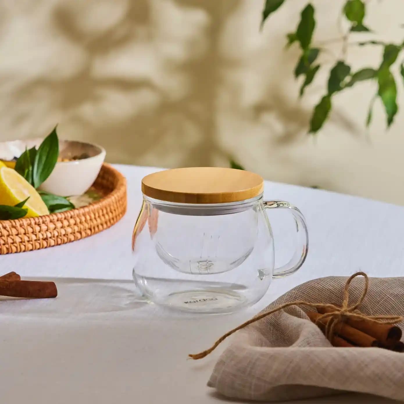 Kapaklı Cam Kupa ile Modern ve Şık Dekorasyon Çözümleri