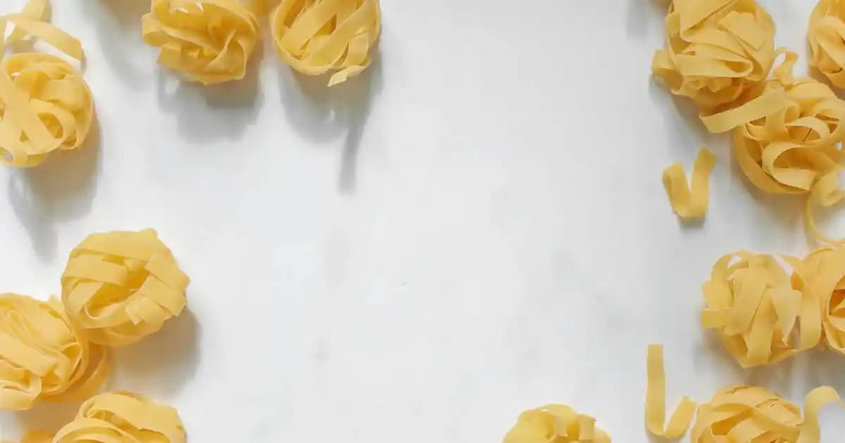 Karaca Alaz 6 Parça Çelik Sahan Seti ile Modern ve Şık Mutfak Dekorasyonu