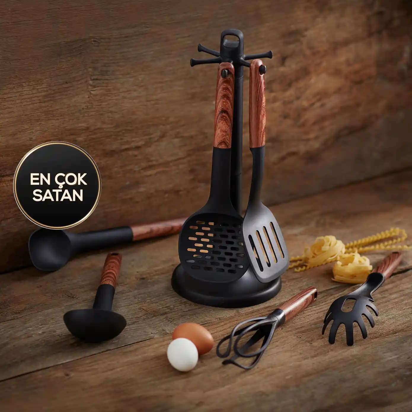 Karaca Woody Servis Seti ile Dekorasyonunuza Şıklık ve İşlevsellik Katın