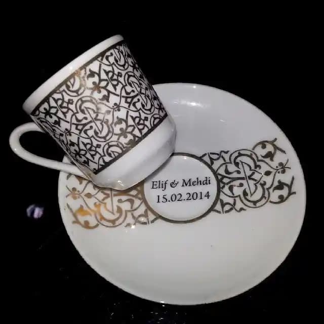 Kişisel Hediyeler ve Dekorasyonun Uyumu: Evlerinize Anlam Katmanın Yolları