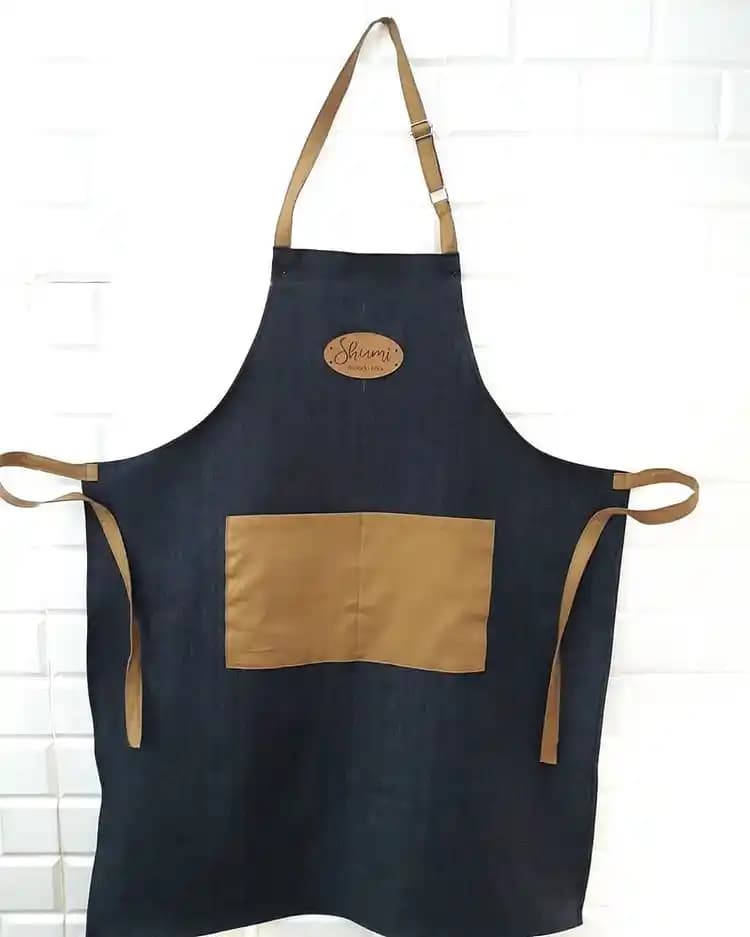 Kot Mutfak Önlüğü: Dayanıklılık ve Şıklığın Modern Mutfak Dekorasyonundaki Yeri