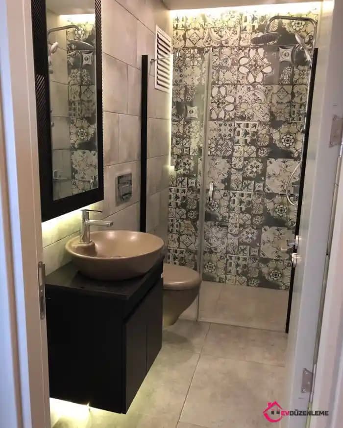 Küçük Banyo Seramik Modelleriyle Alanı Geniş Gösteren Dekorasyon İpuçları