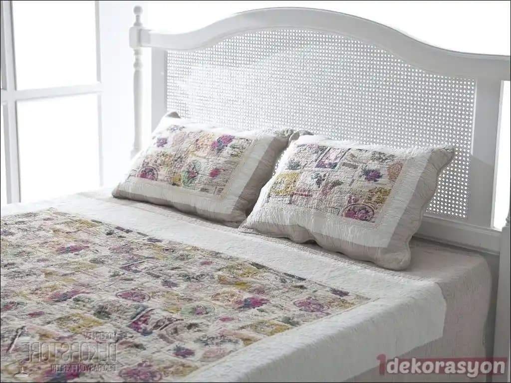 Yatak Odalarınız İçin En Şık ve Modern Yatak Örtüsü Seçenekleri ve Dekorasyon İpuçları