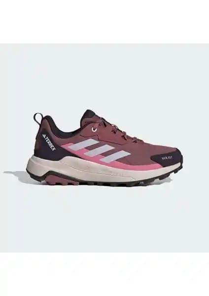 Adidas TERREX IH3550 ve Columbia Firecamp III WP Karşılaştırması: Hangi Outdoor Ayakkabı Sizin İçin Uygun