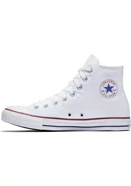 Converse Ayakkabı Karşılaştırması: Beyaz Spor ve Chuck Taylor Modellerinin Özellikleri
