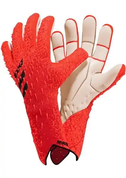 Elamco Global ve Uhlsport Soft Advanced Kaleci Eldivenleri Karşılaştırması 2023