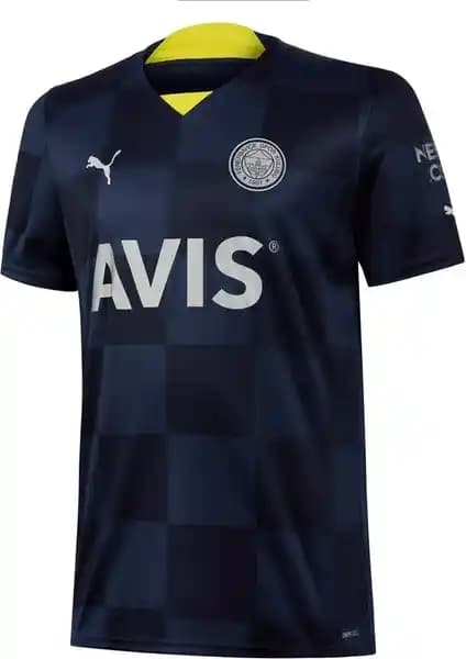 Puma FSK 3rd Jersey ve Replica Forma Karşılaştırması: Hangi Ürün Sizi Daha Çok Memnun Eder?