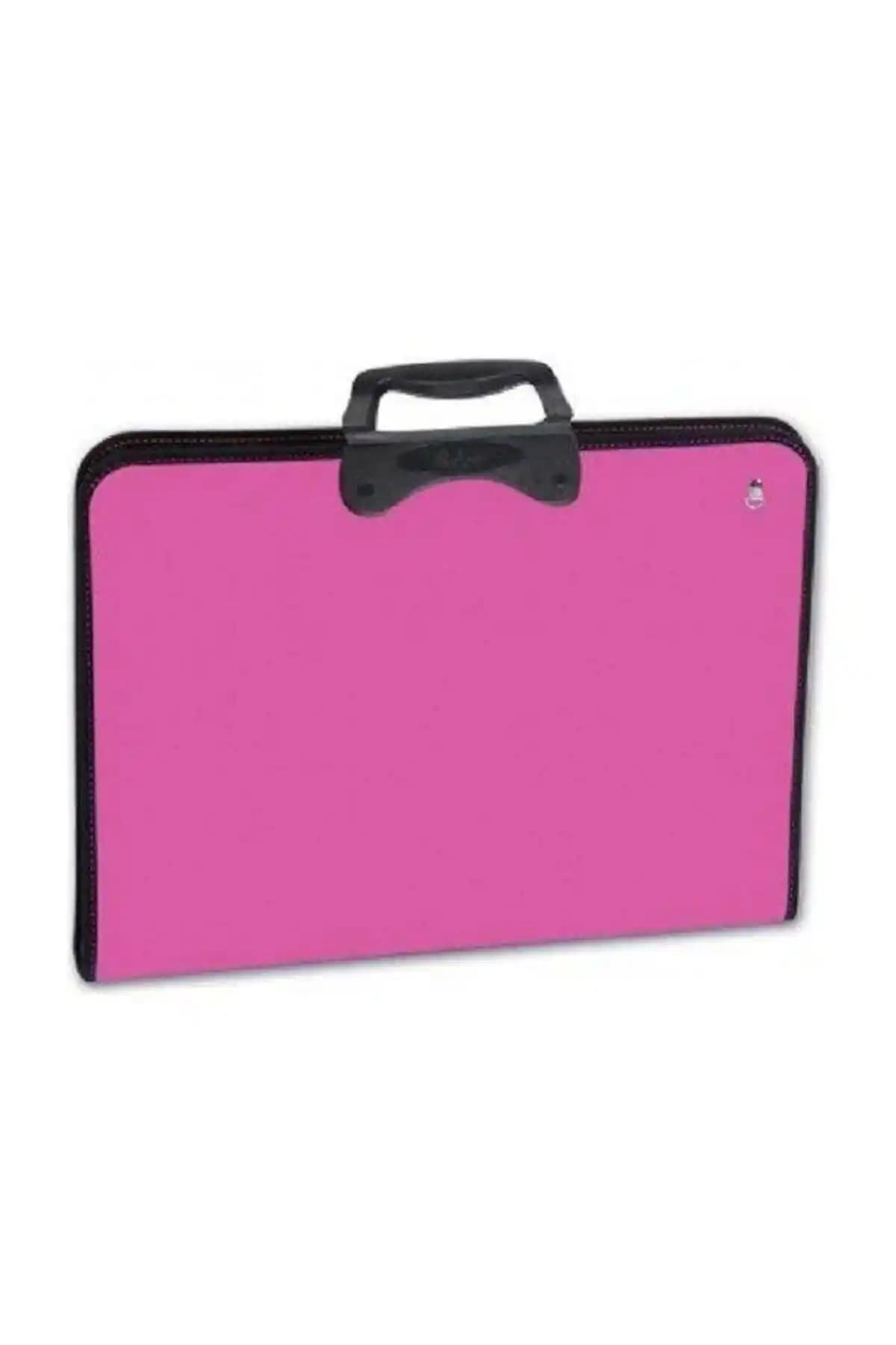 Abka Proje Çantası: Şık ve Fonksiyonel Tasarım ile Geniş İç Hacim Sunar