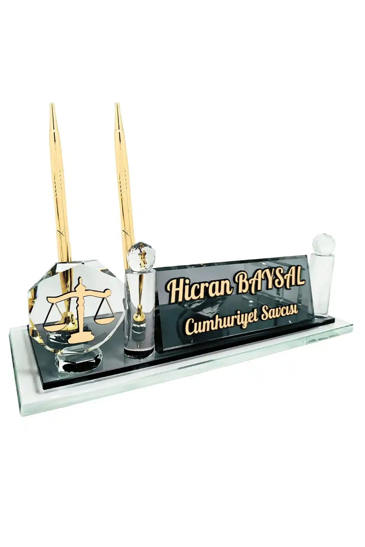 Sentez Masa Üstü İsimlikleri Profesyonel Ofis ve Resmi Ortamlar İçin Şık Tasarım