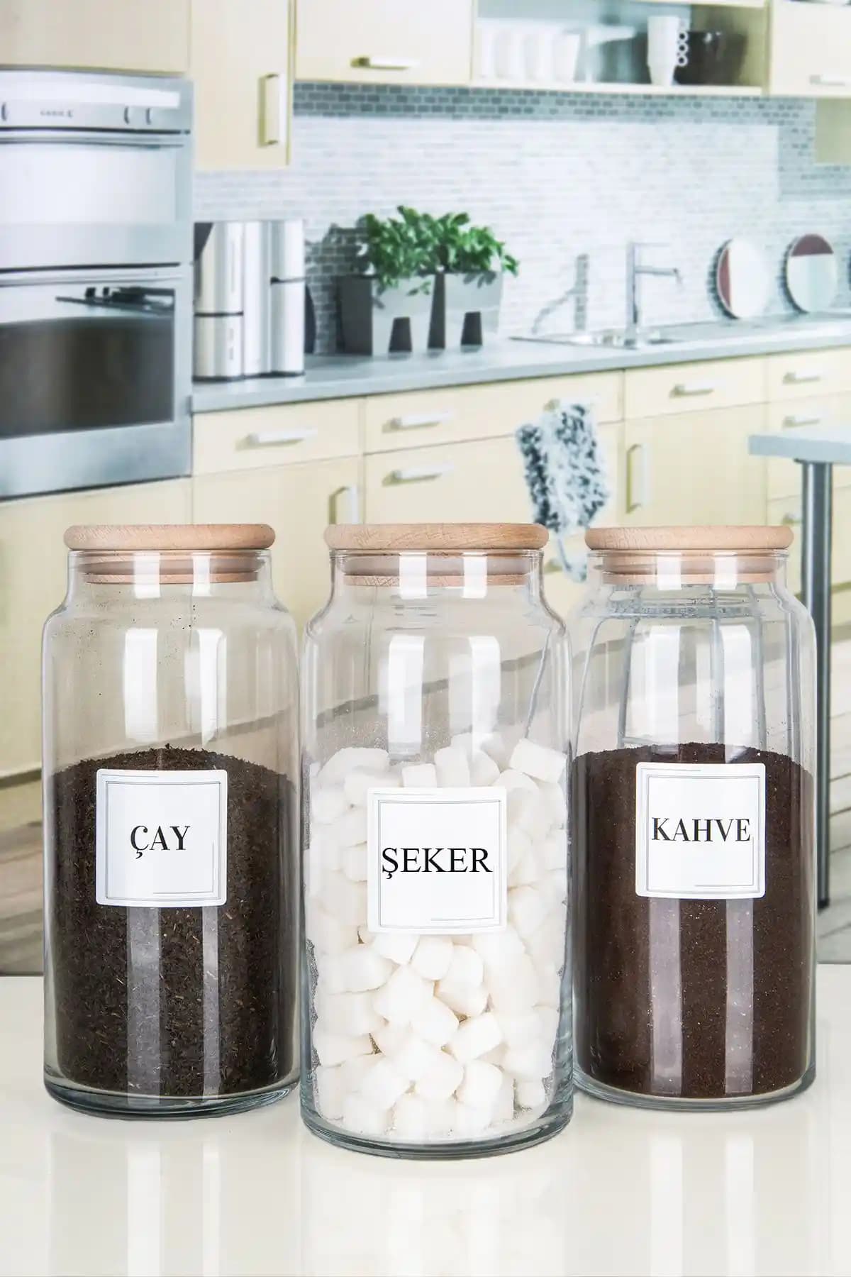 Çay, Tuz ve Şeker Kavanozlarıyla Modern ve Şık Mutfak Dekorasyonu Rehberi