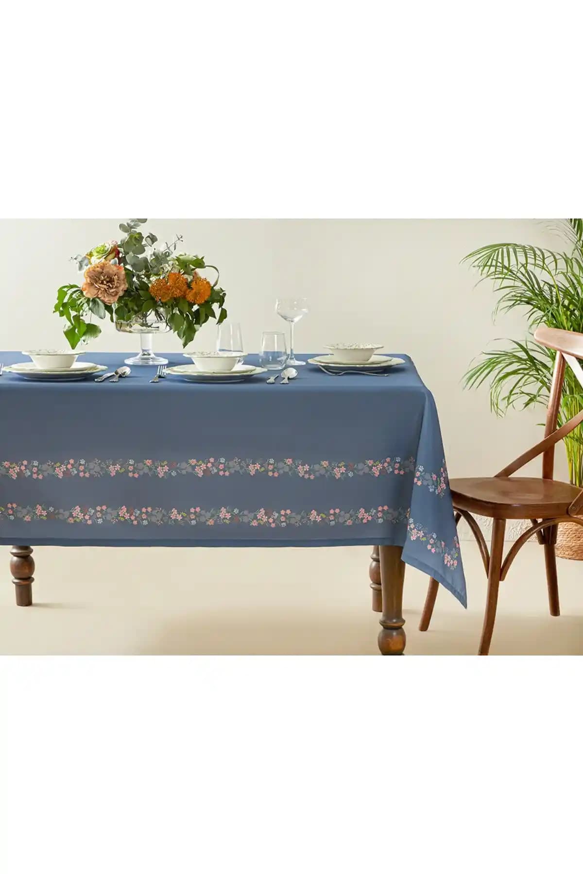 Ev Dekorasyonunda Masa Örtüsü Seçimi ve Dekorasyon Trendleri Analizi