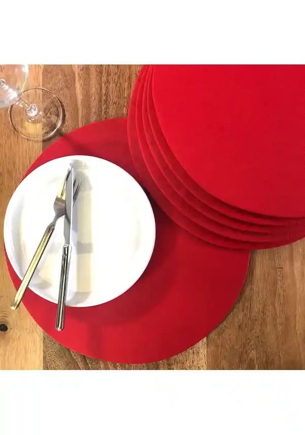 Kırmızı Supla ile Dekorasyonunuza Şıklık Katmanın Yolları ve Dekoratif Fikirler