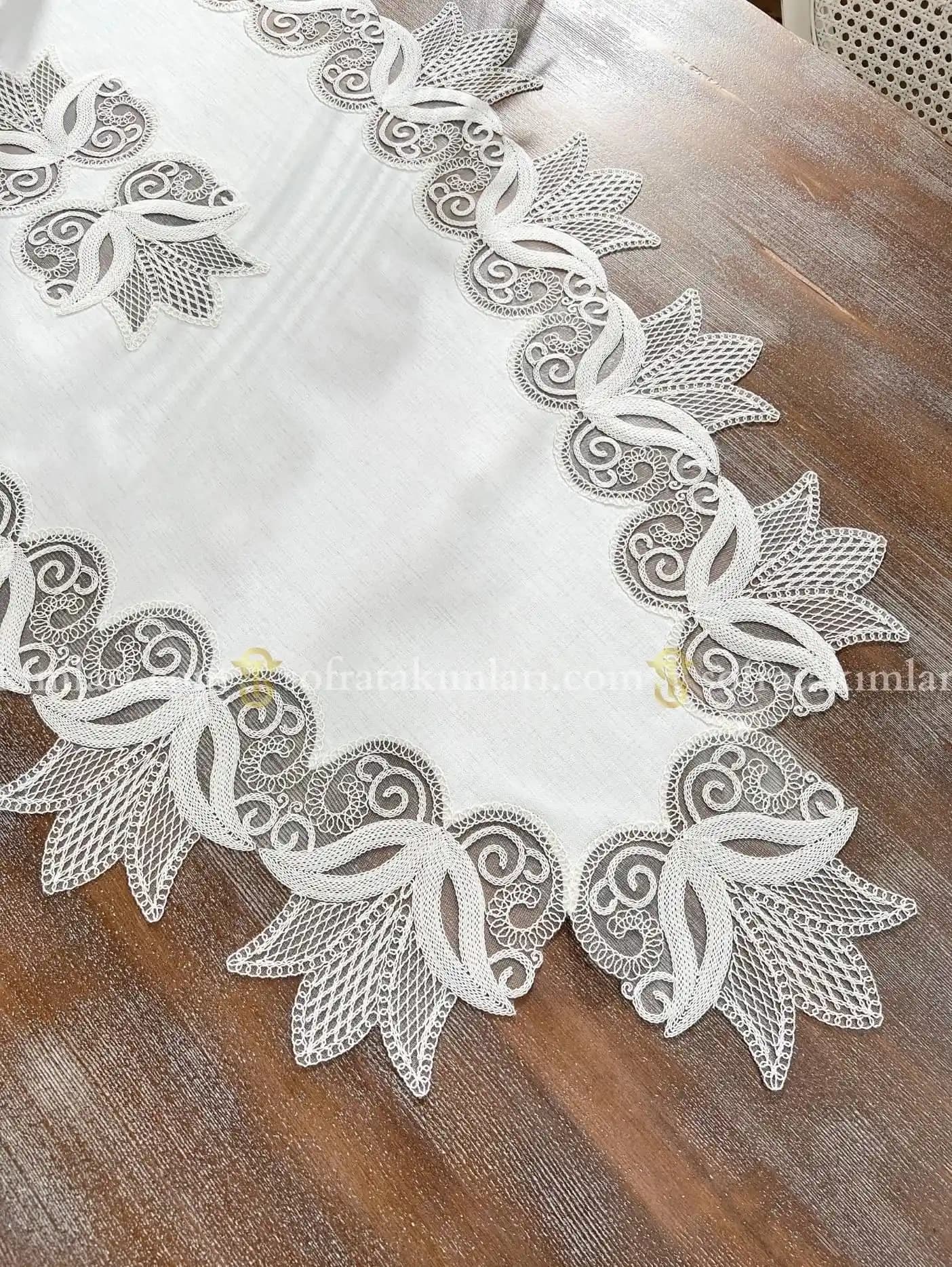 Kumaş Dantel Salon Takımlarıyla Evinize Zarif ve Şık Bir Dokunuş Yapın