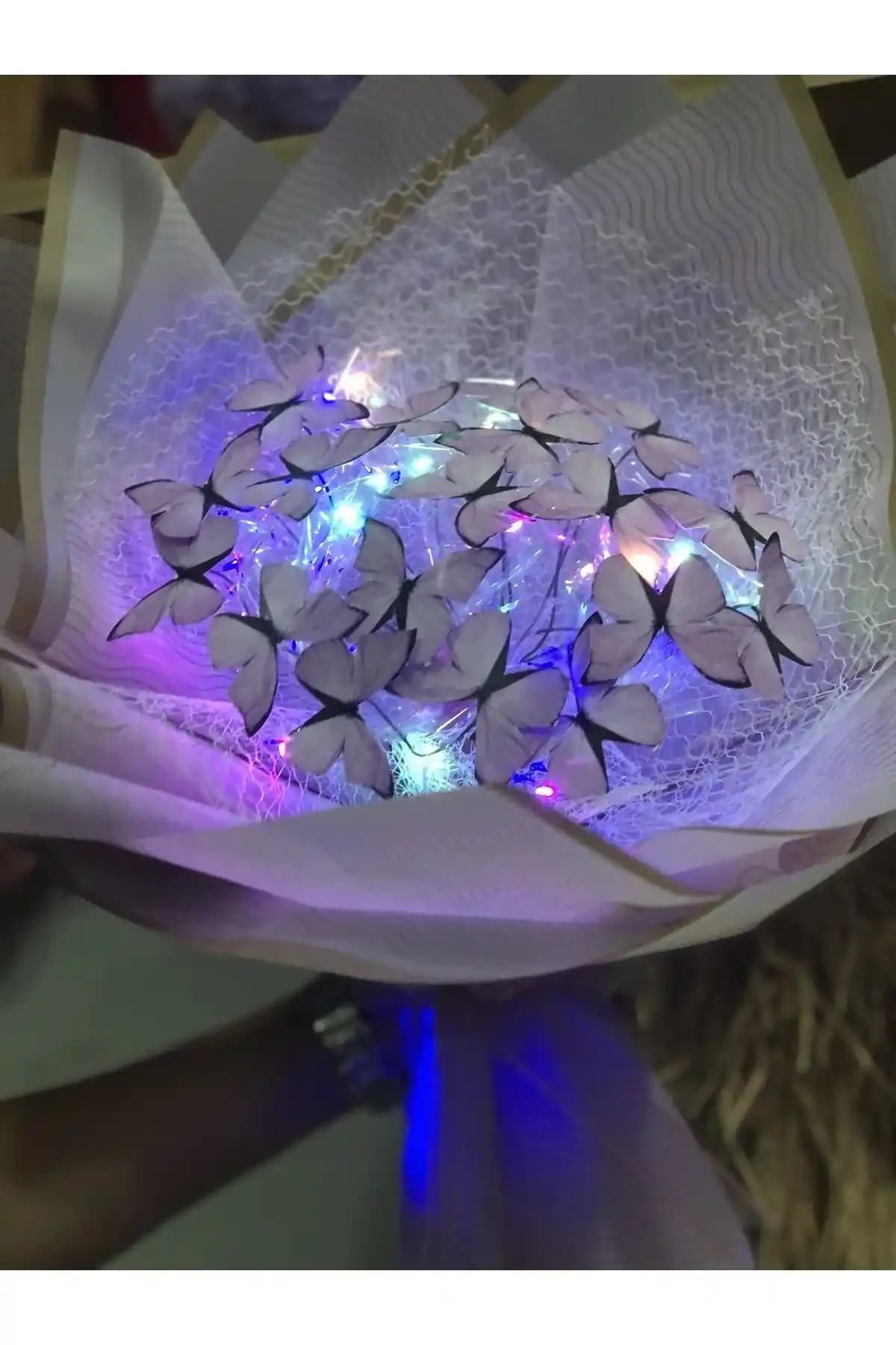 Led Işıklı Kelebek Buketi ile Evinize Şıklık ve Atmosfer Katın