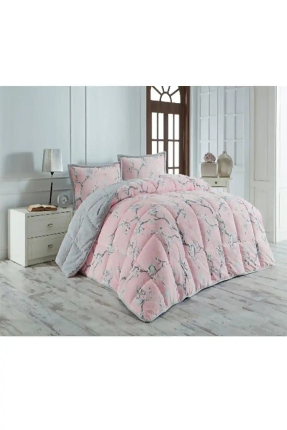 Merinos Yorgan Çift Kişilik: Doğal ve Şık Yatak Odası Dekorasyonunun Vazgeçilmezi