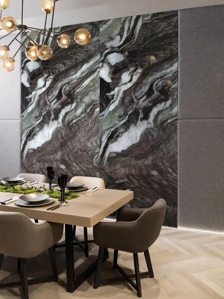 Mermer Desenli Duvarlar ile Şık ve Dayanıklı İç Mekan Dekorasyonları