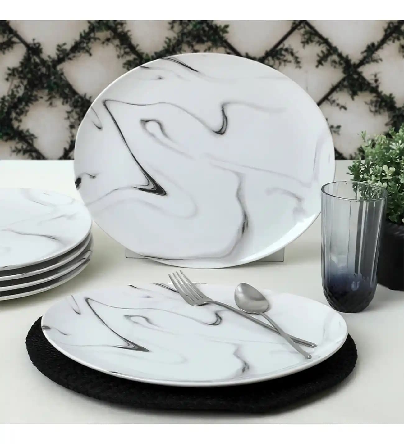 Mermer Servis Tabağı ile Dekorasyonda Zarafetin Simgesi ve Modern Kullanım İpuçları