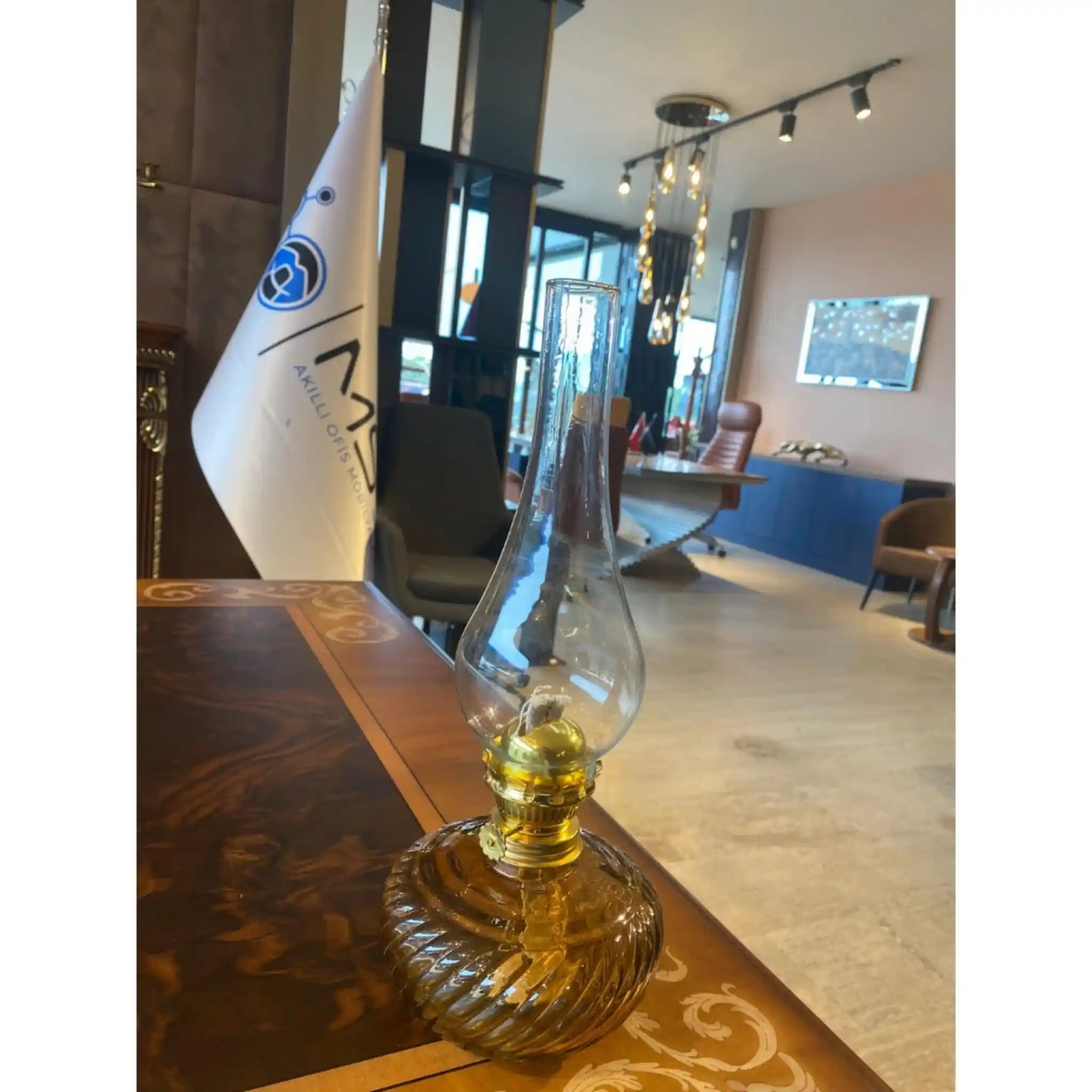 Modern Gaz Lambası ile Dekorasyonda Şık ve Fonksiyonel Alternatifler