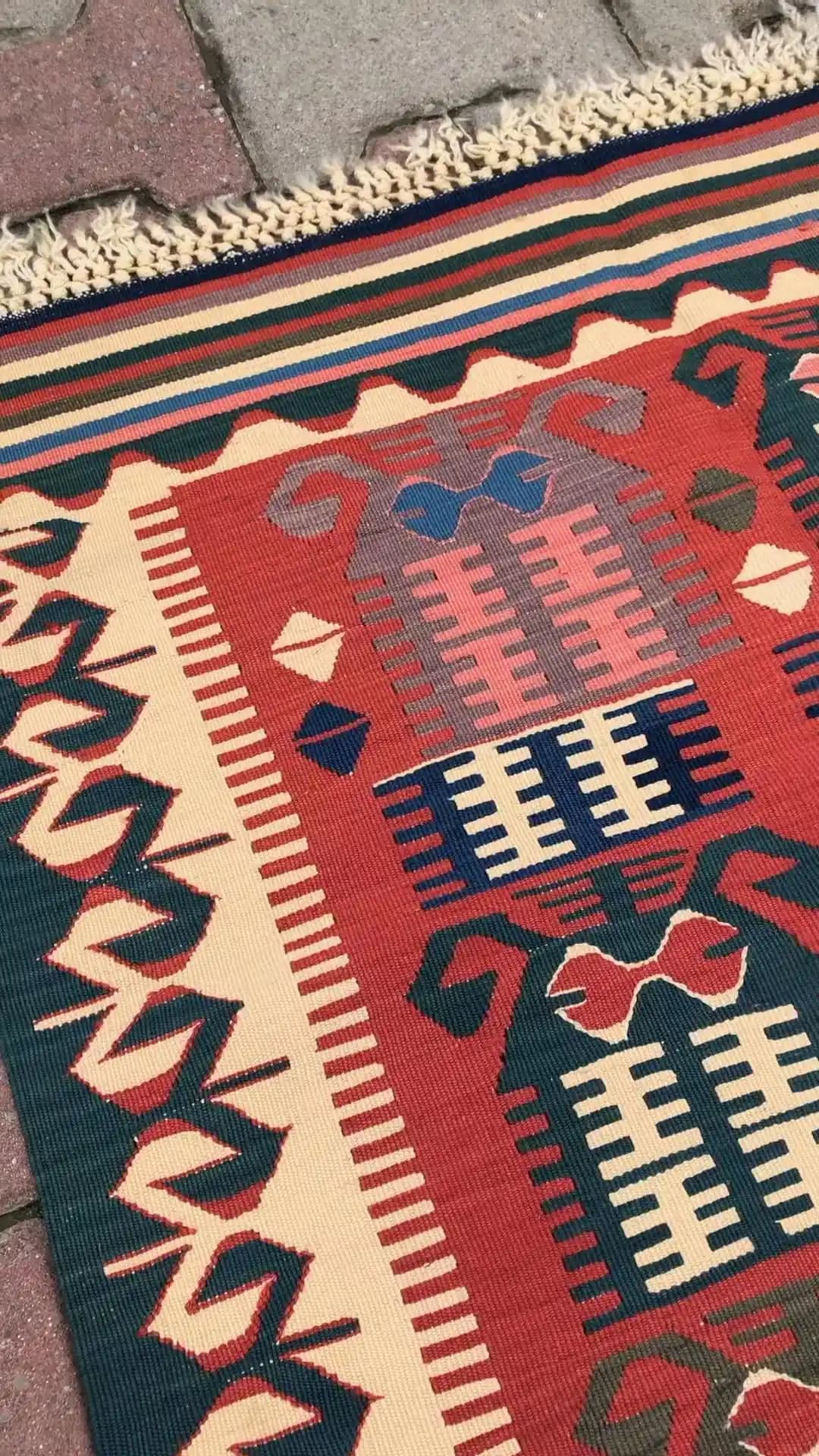 Modern Kilim ile Dekorasyonunuzu Güncel ve Şık Bir Tarzla Yenileyin